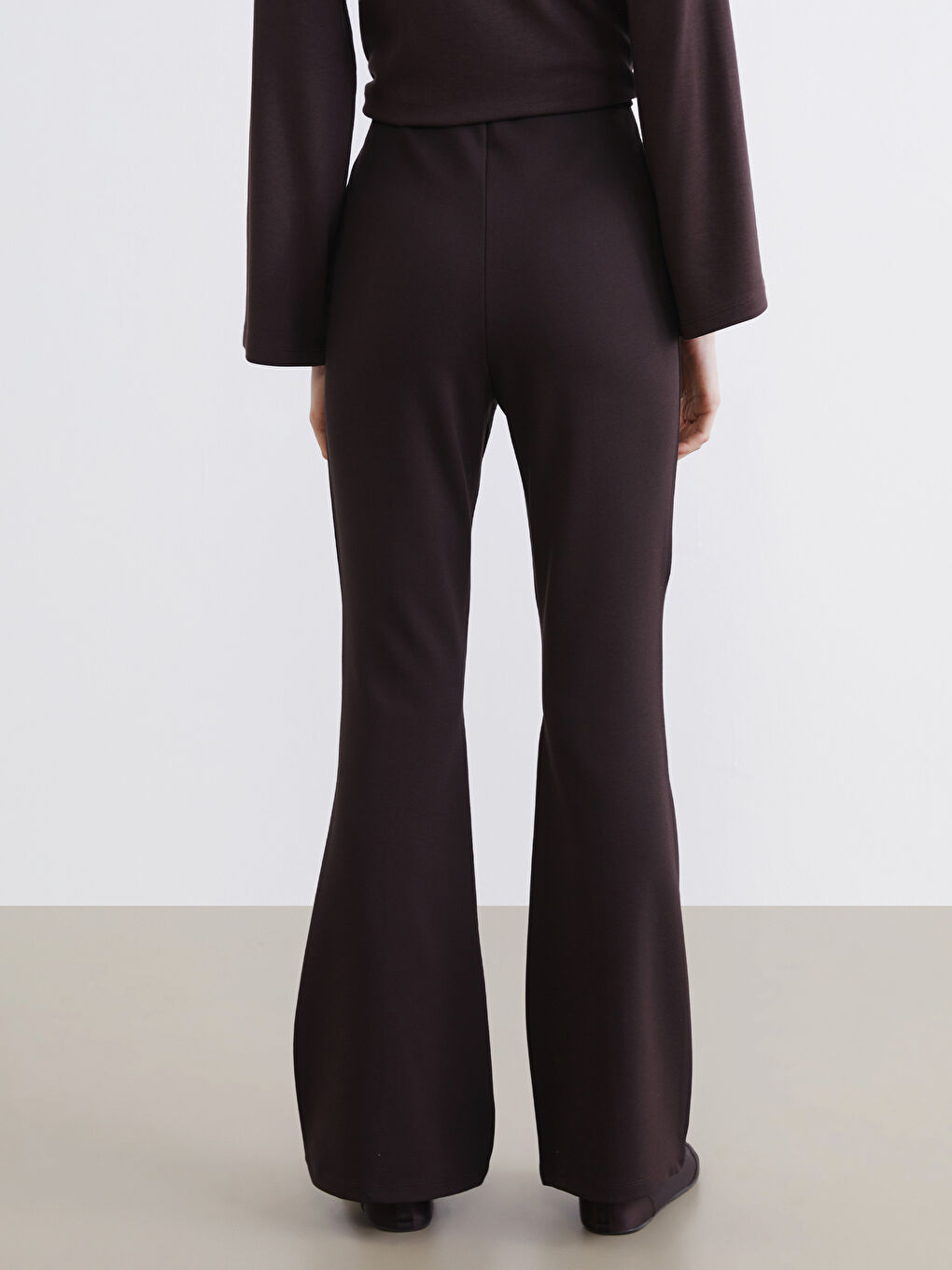 Kahverengi Dar Fit Kadın İspanyol Paça Pantolon-3