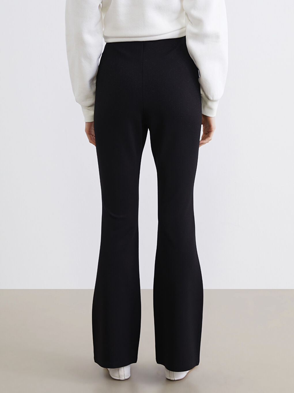 Siyah Dar Fit Kadın İspanyol Paça Pantolon-3