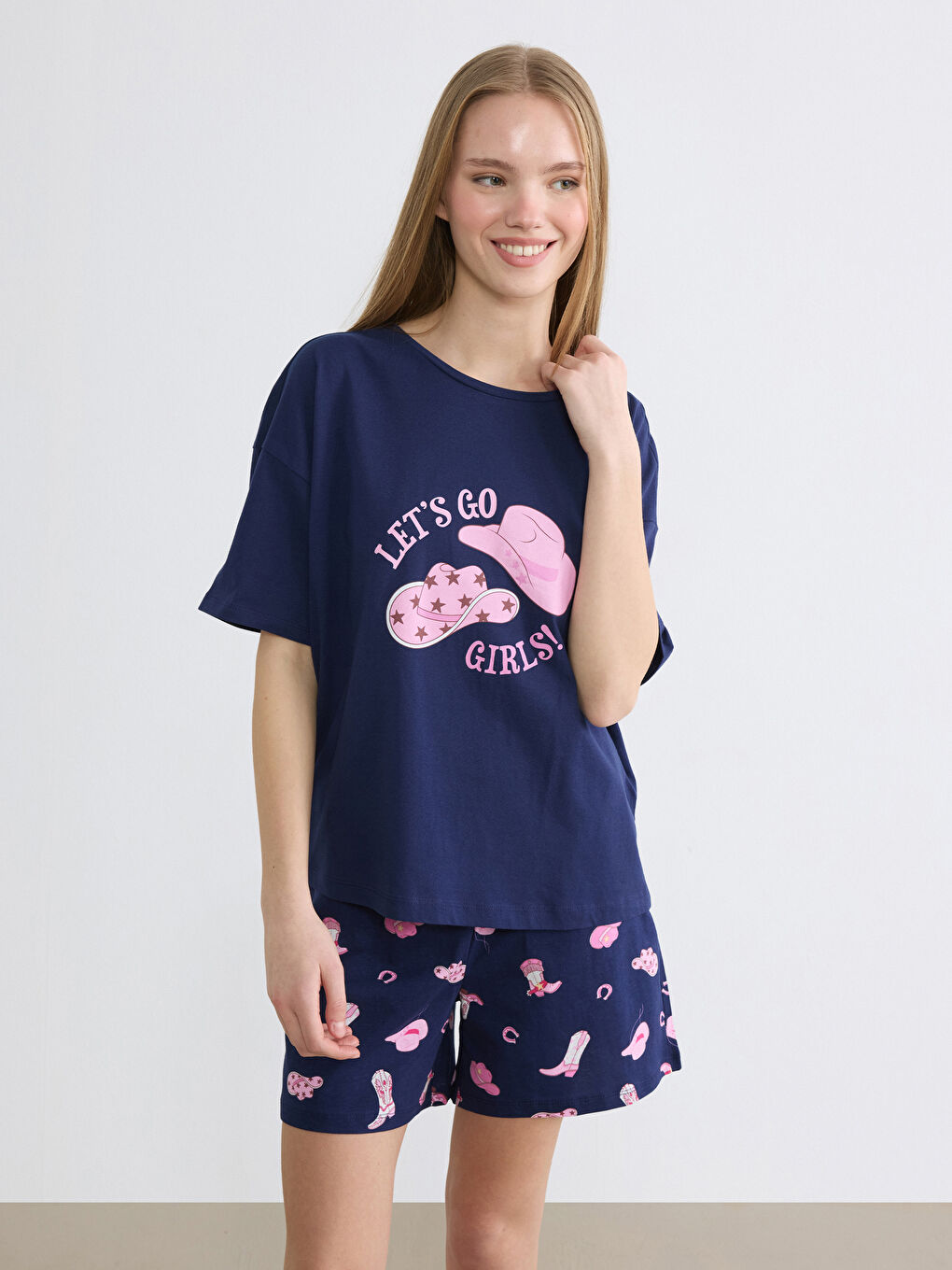 Lacivert Bisiklet Yaka Baskılı Kadın Şortlu Pijama Takımı-1