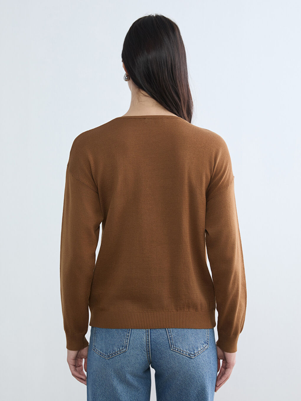 Kahverengi Atkılı Yaka Kadın Triko Kazak-3
