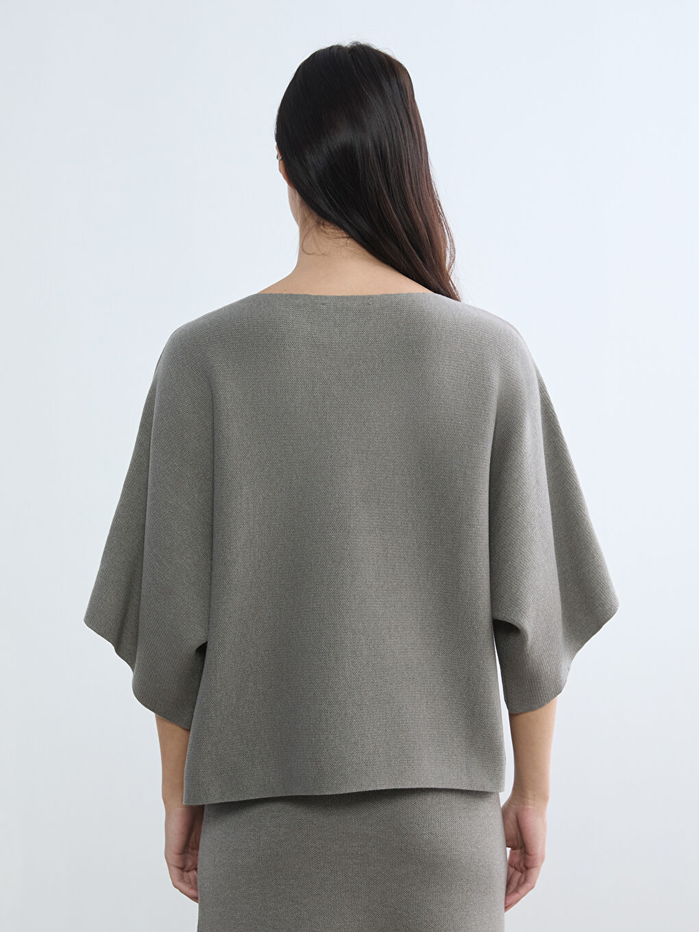 Bej Asimetrik Yaka Oversize Kadın Triko Kazak-3