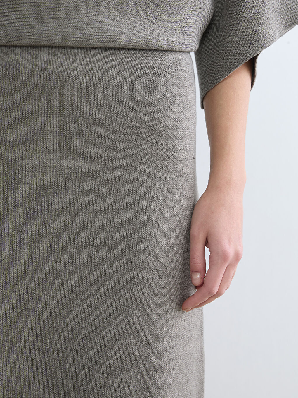 Bej Beli Lastikli Triko Etek-2