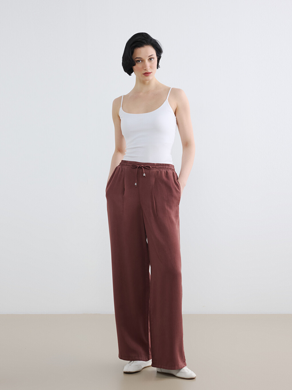 Elastic Waist Wideleg Women's Jeans