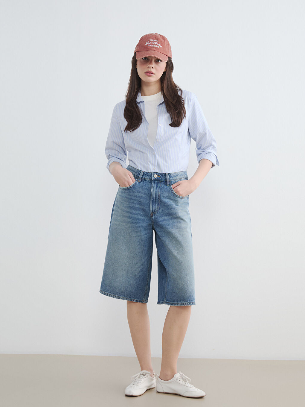 жоғары белді бермуд қондырмалы әйелдерге арналған деним шолақ шалбар