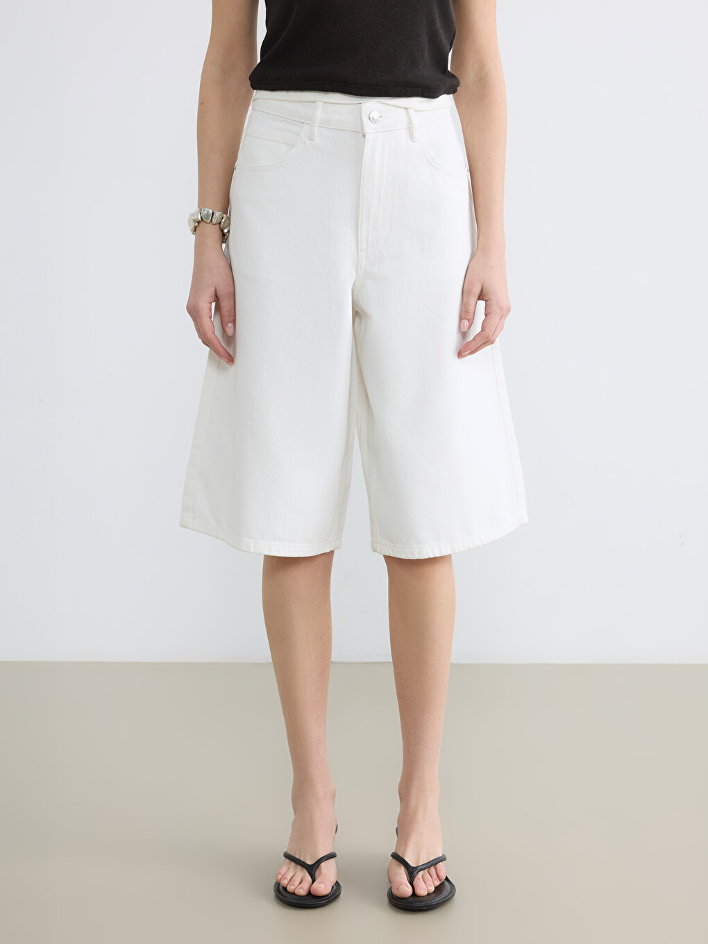 Bermuda Fit Women's Jean Shorts-1