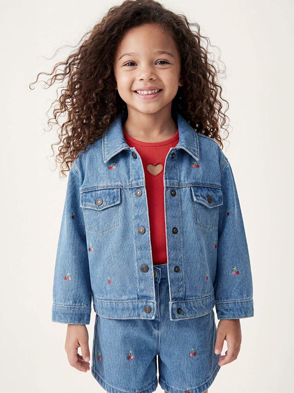 Veste en jean brodée pour filles