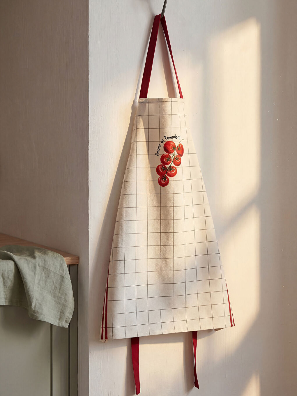 Karışık Kiraz Baskılı Kadın Mutfak Önlüğü