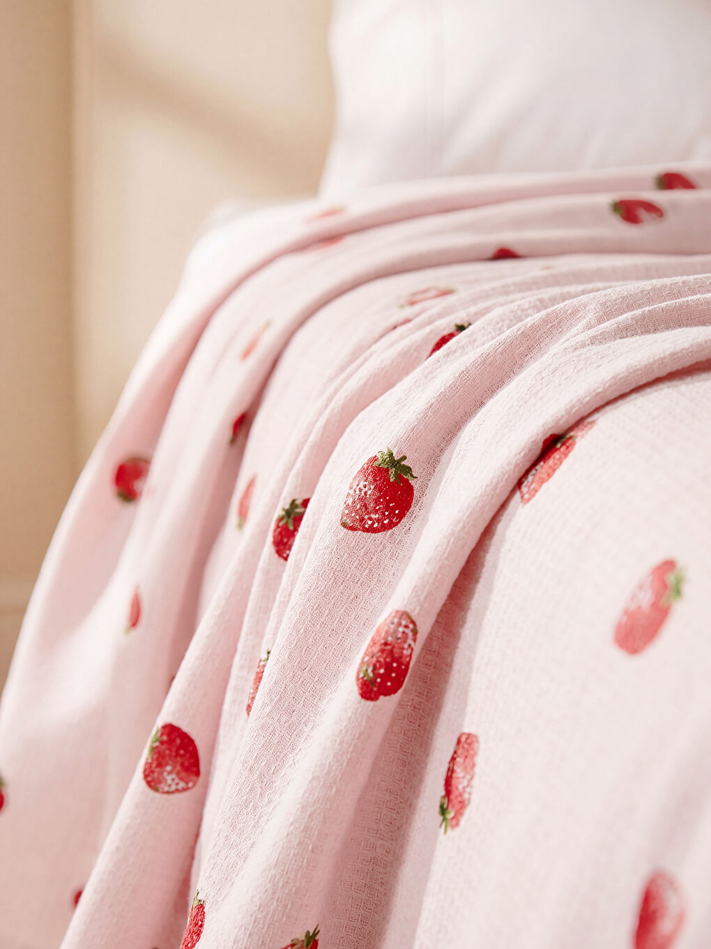 Strawberry Patterned Single Pique 160x220 cm-1