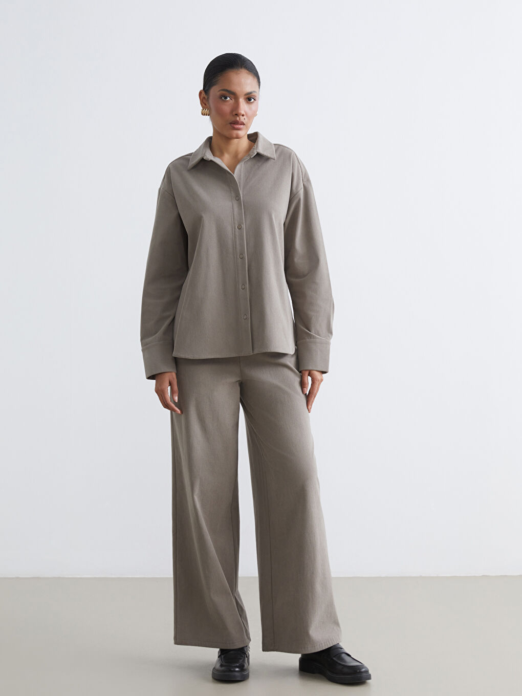 بنطلونات حريمي مخمل بوسط مطاطي-1