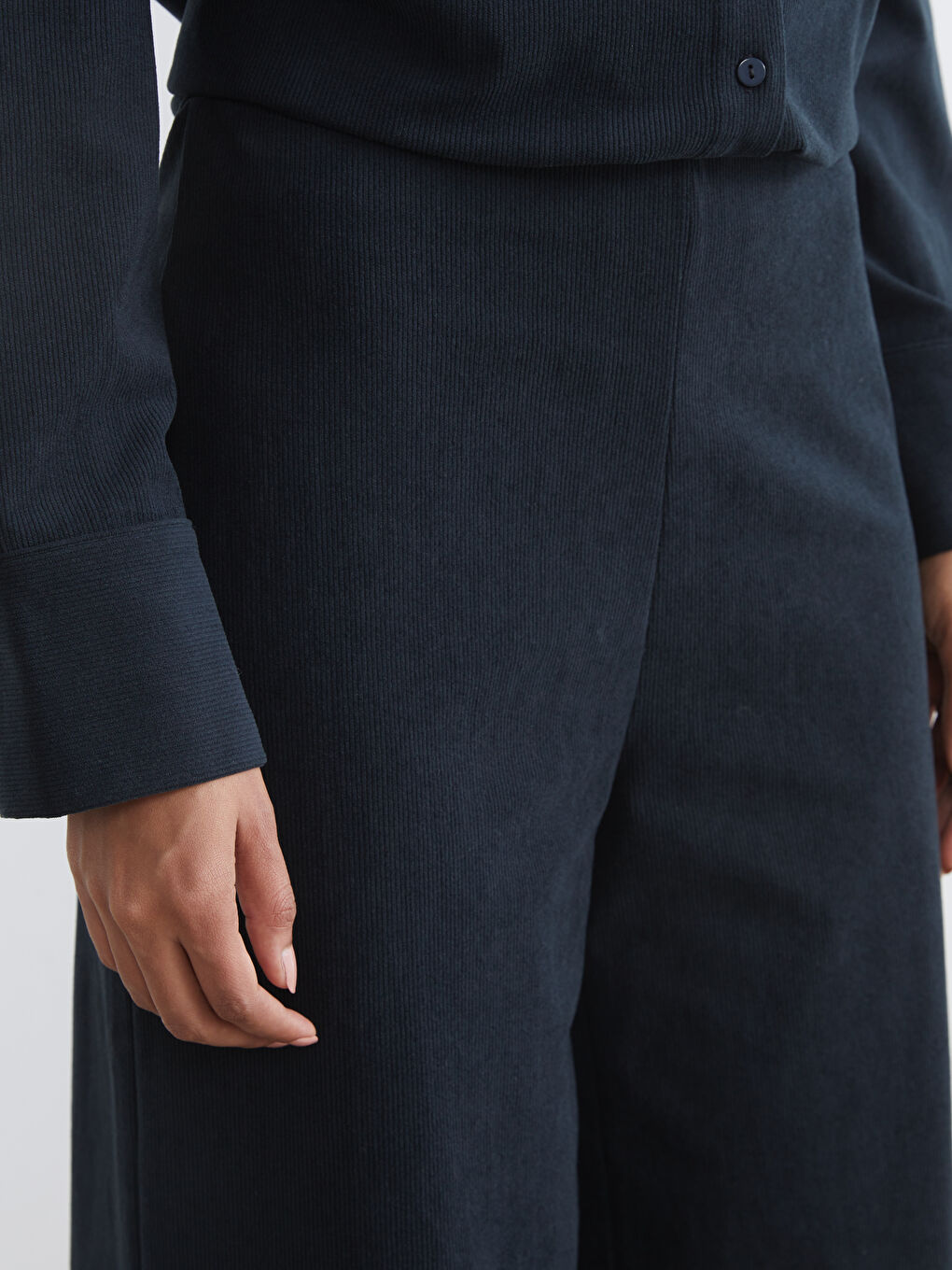 Ženske somotne pantalone sa elastičnim strukom-4