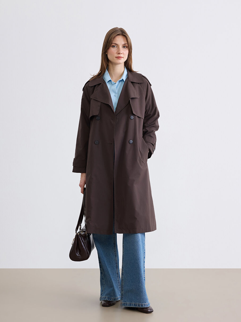 Kahverengi Ceket Yaka Kuşaklı Kadın Trençkot-1