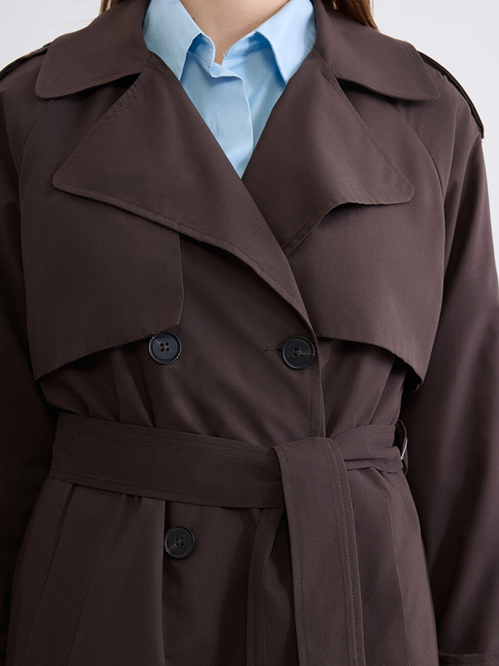 Kahverengi Ceket Yaka Kuşaklı Kadın Trençkot-2