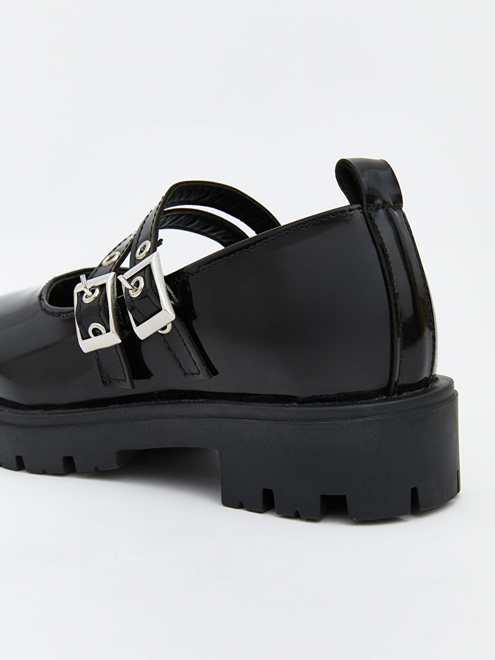 Siyah Deri Görünümlü Kız Çocuk Babet -4