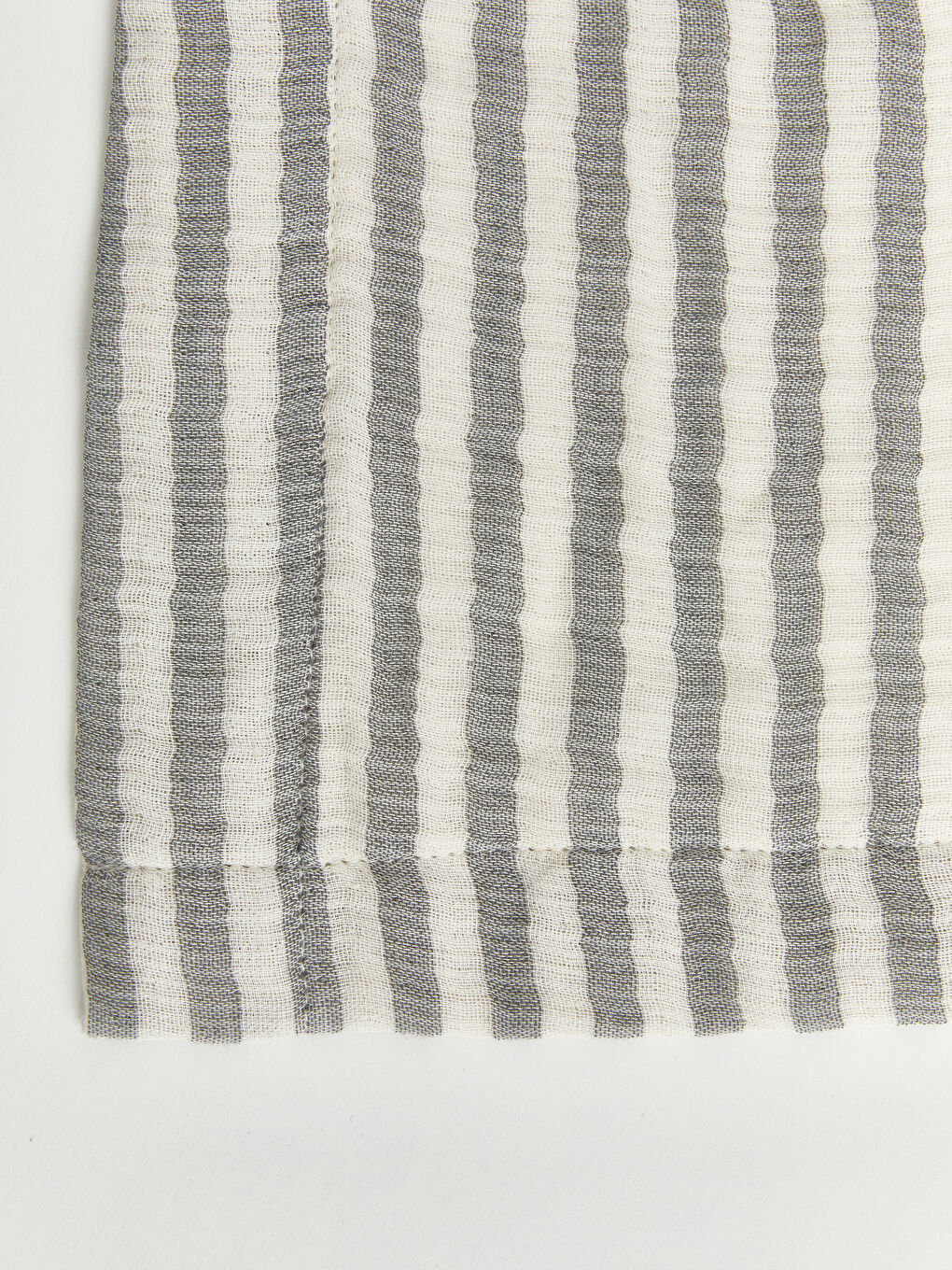 Gri Çizgili Erkek Çocuk Müslin Bornoz-5