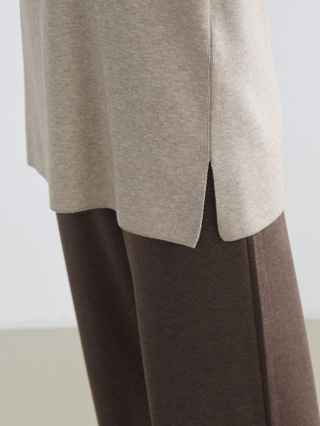 Bej Dik Yaka Kadın Triko Kazak-2