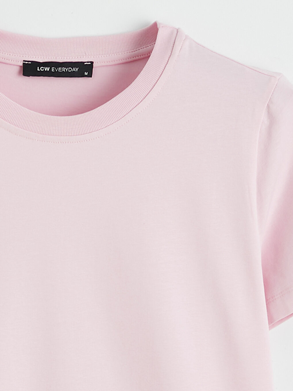 تي شيرت نسائي بكول مدور-5