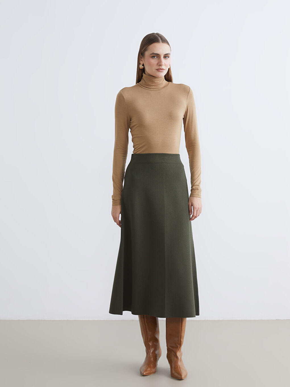 Haki Beli Lastikli Triko Etek