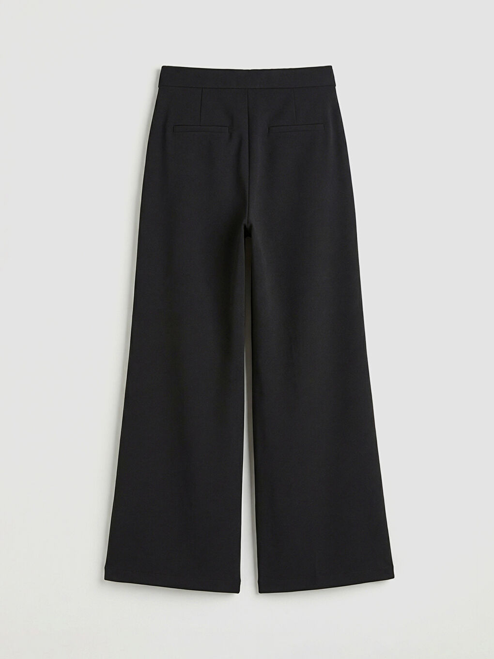 Siyah Standart Fit Geniş Paça Kadın Pantolon-5