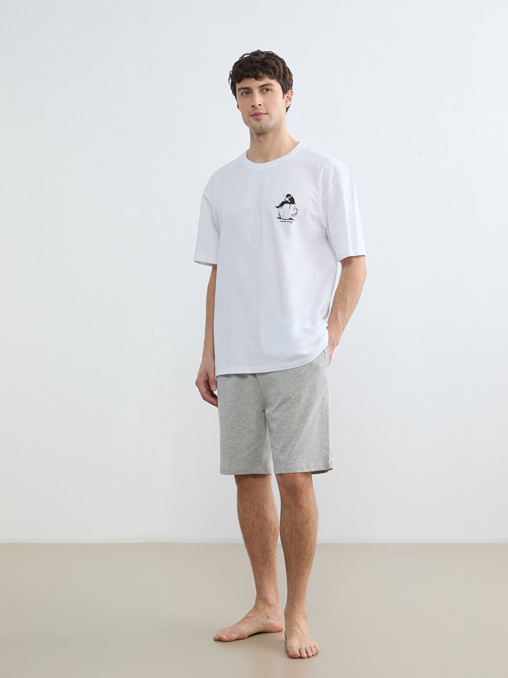 Beyaz Standart Kalıp Erkek Şortlu Pijama Takımı