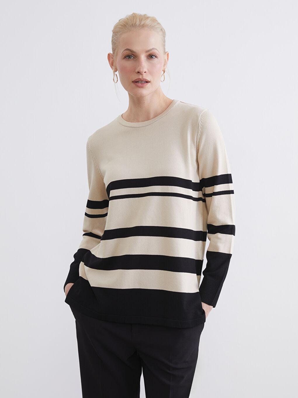Bej Bisiklet Yaka Çizgili Kadın Triko Kazak