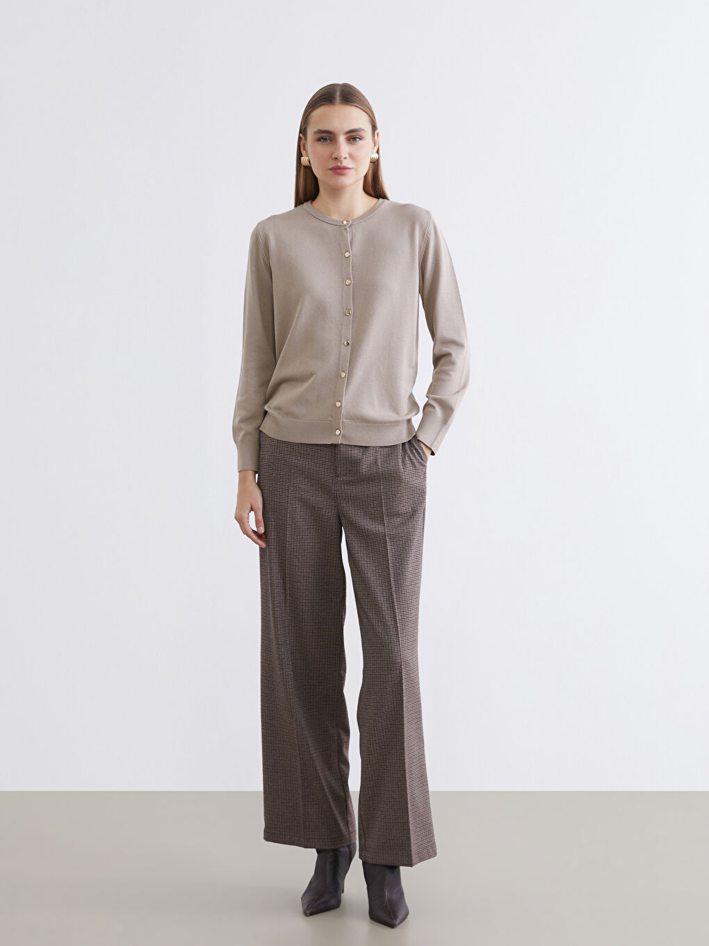 كارديجان بيج امرأة-1