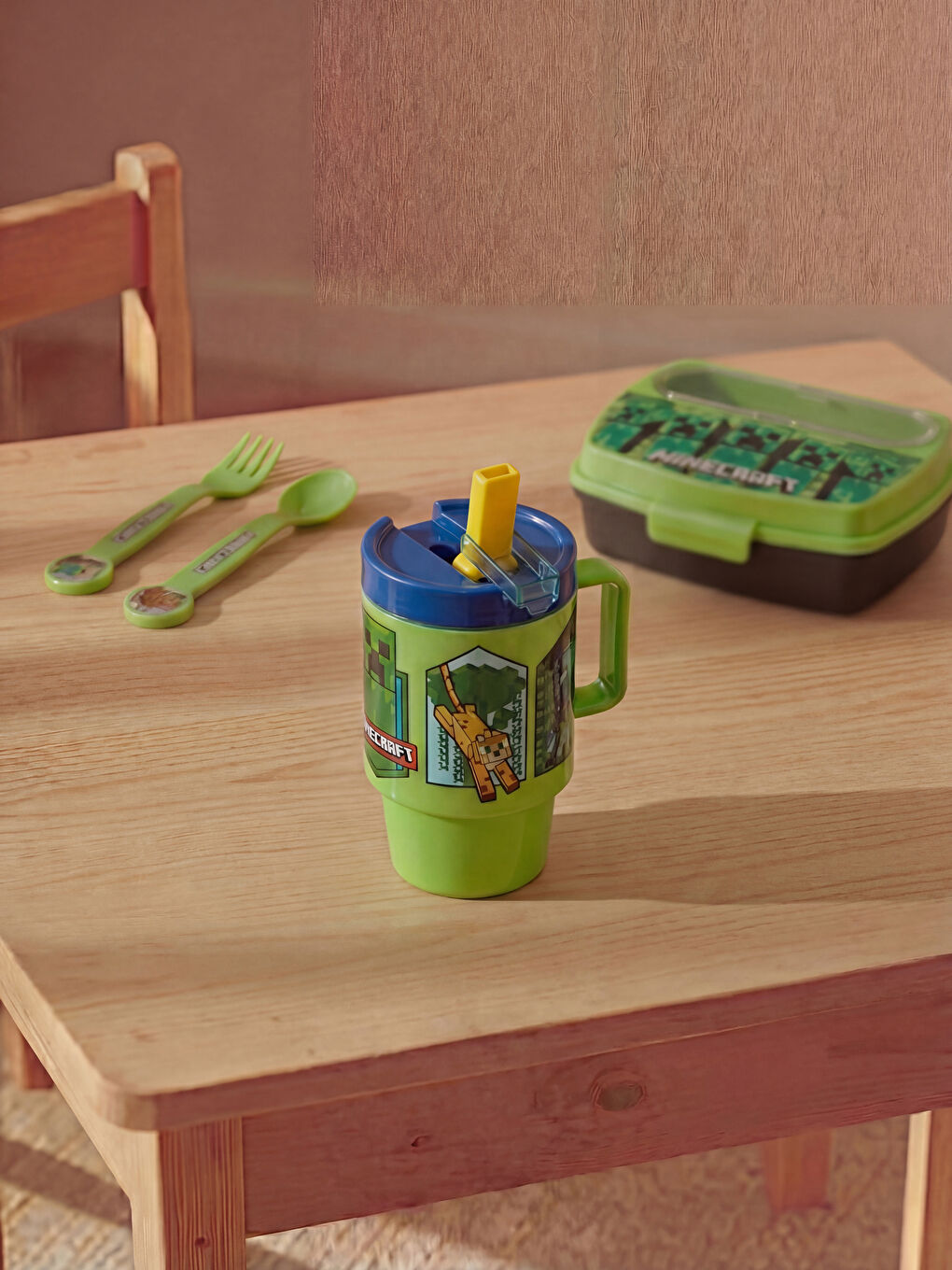 بوتڵی ئاوچاوکراوی Minecraft 465 ml