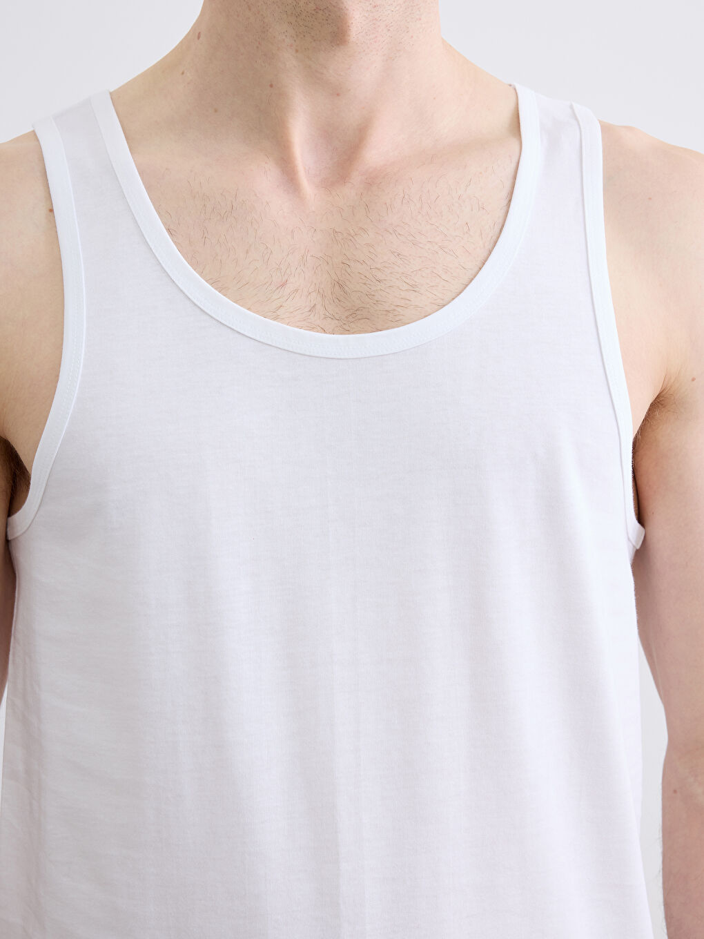 Beyaz U Yaka Penye Erkek Atlet-5