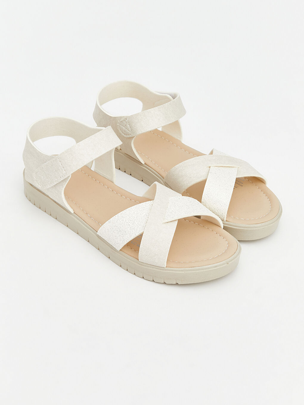 Bej Çapraz Bantlı Kız Çocuk Sandalet