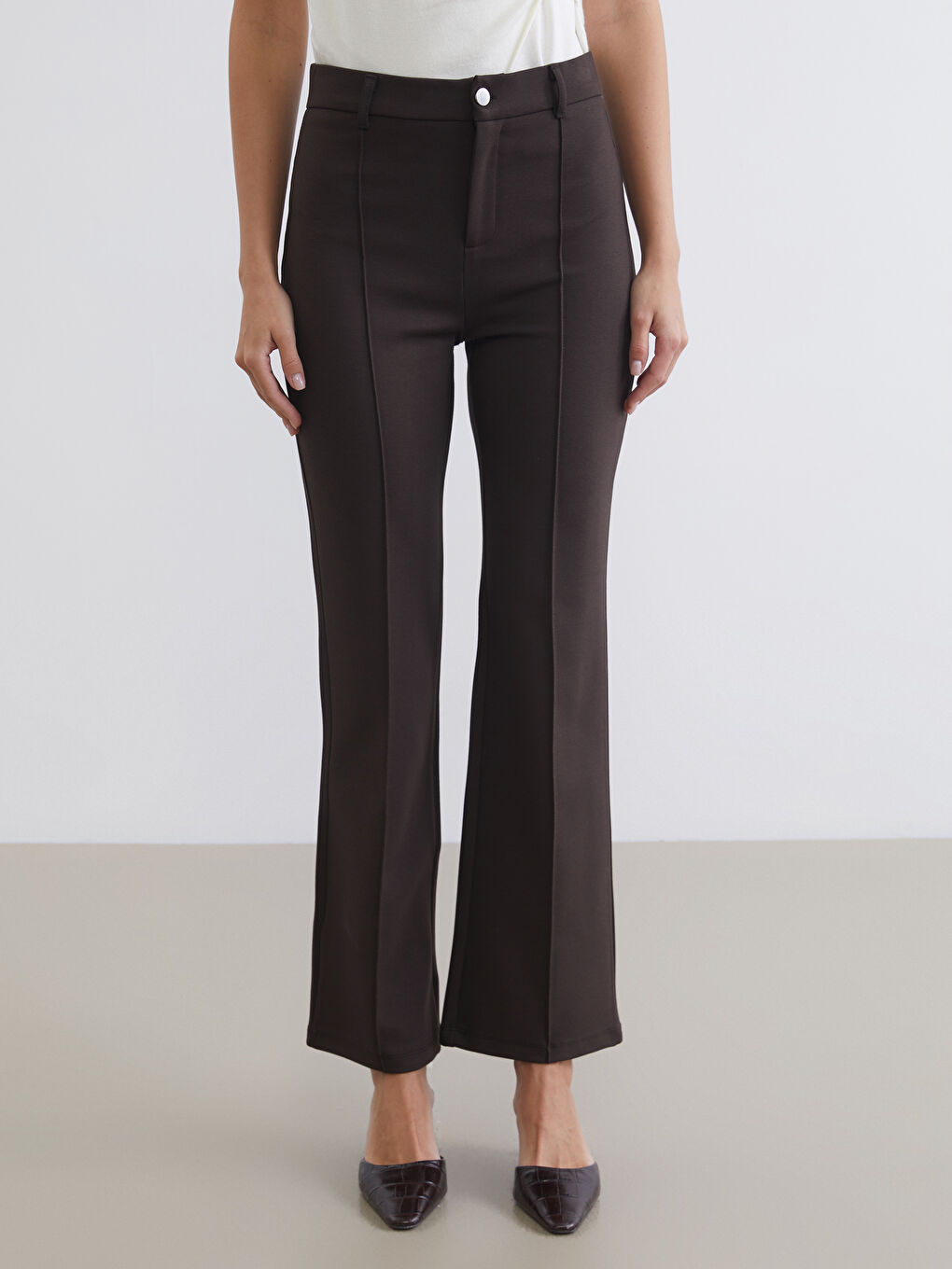 Kahverengi Yüksek Bel İspanyol Paça Kadın Pantolon-1