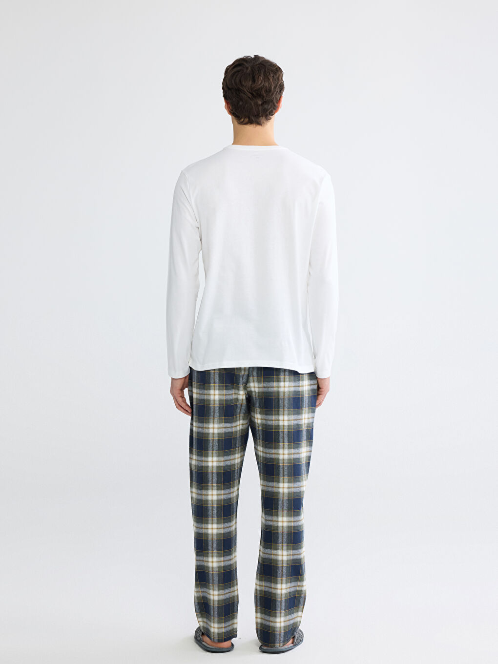 Regular Fit Plaid Men's Pyjama Set-3