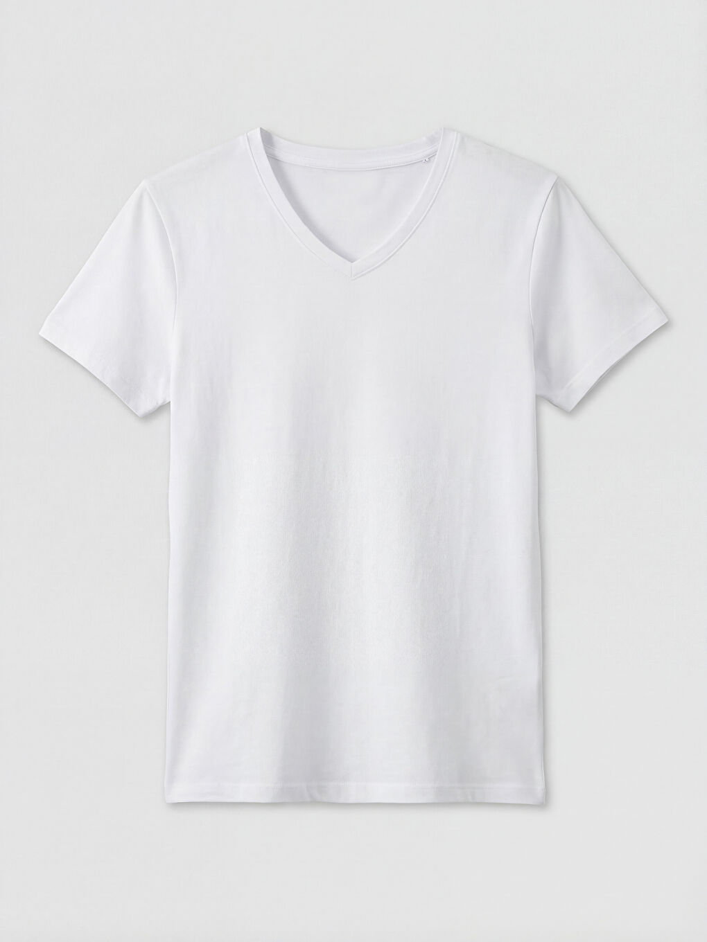 Beyaz V Yaka Erkek Tişört