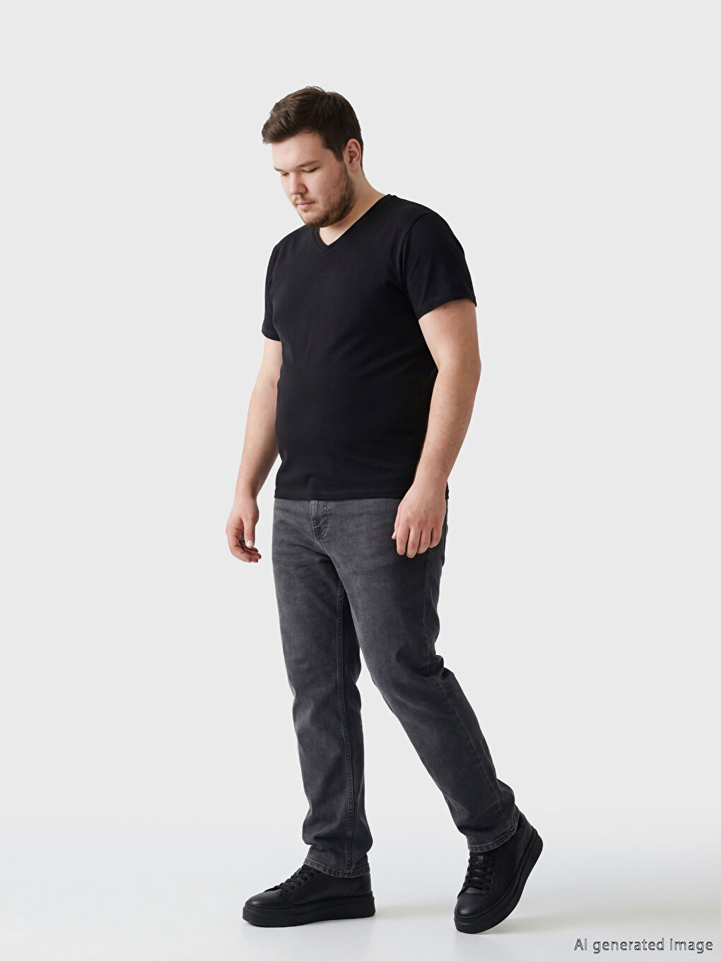 Siyah V Yaka Erkek Tişört-1