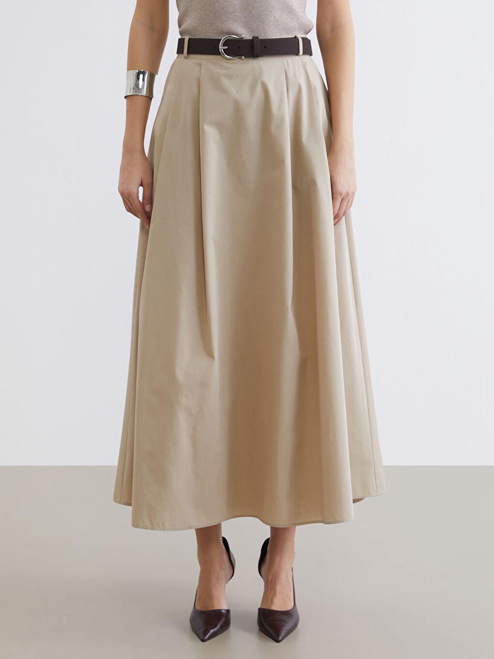 Bej Beli Kemerli Pileli Etek-1