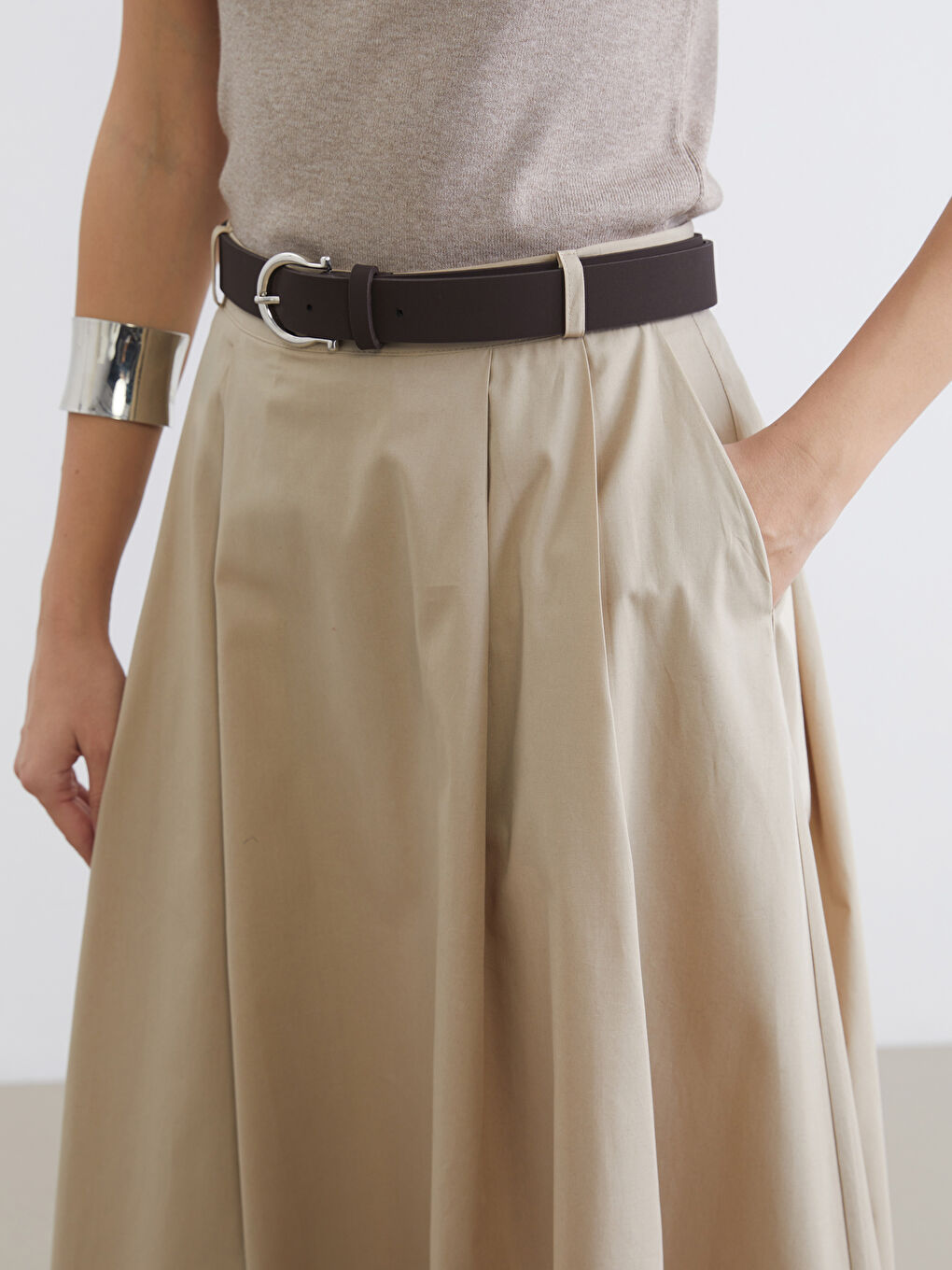 Bej Beli Kemerli Pileli Etek-2