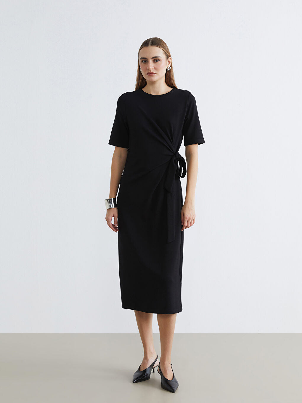 Siyah Bisiklet Yaka Bağlamalı Elbise-1