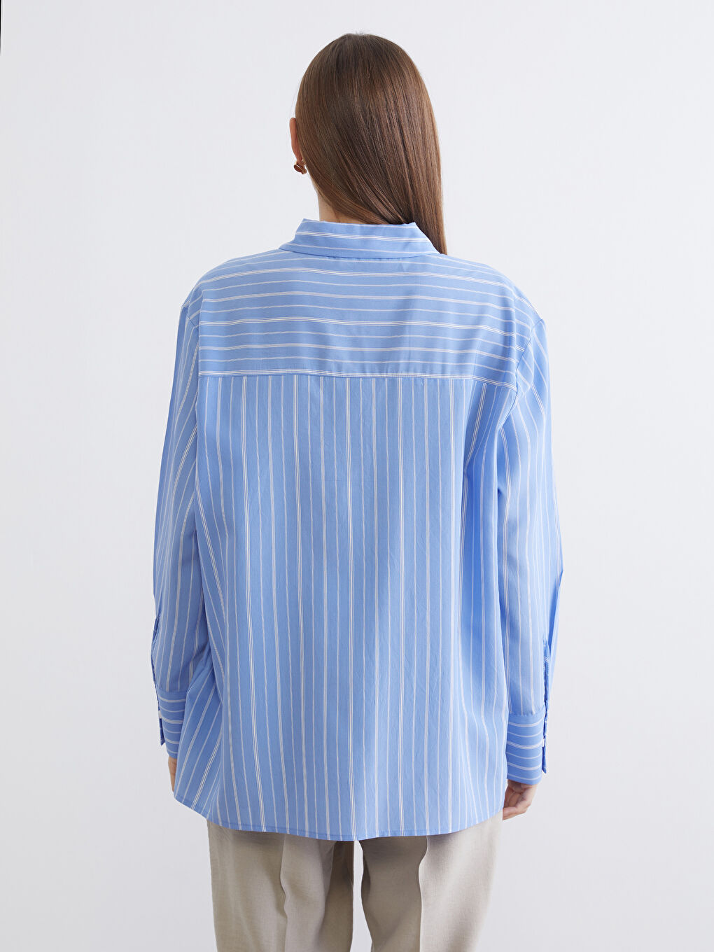 Mavi Çizgili Kadın Gömlek-3