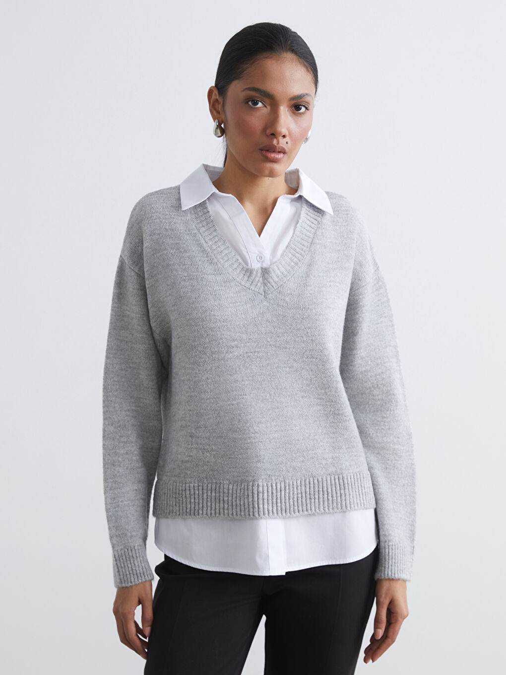 Gri Gömlek Yaka Kadın Triko Kazak	