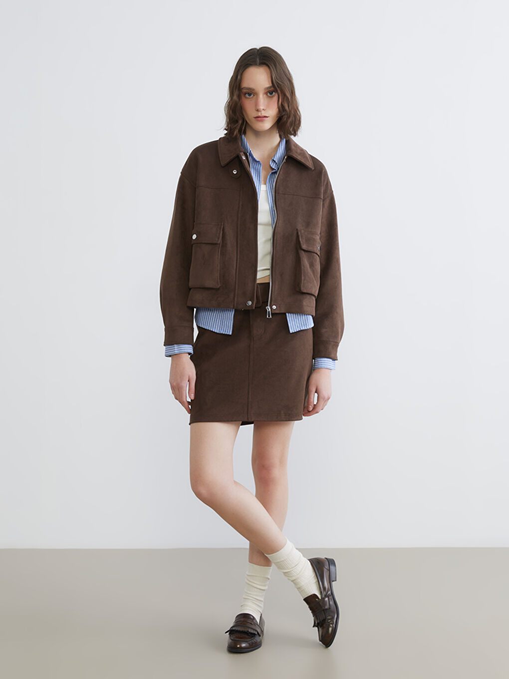 Kahverengi Beli Kemerli Süet Görünümlü Mini Etek