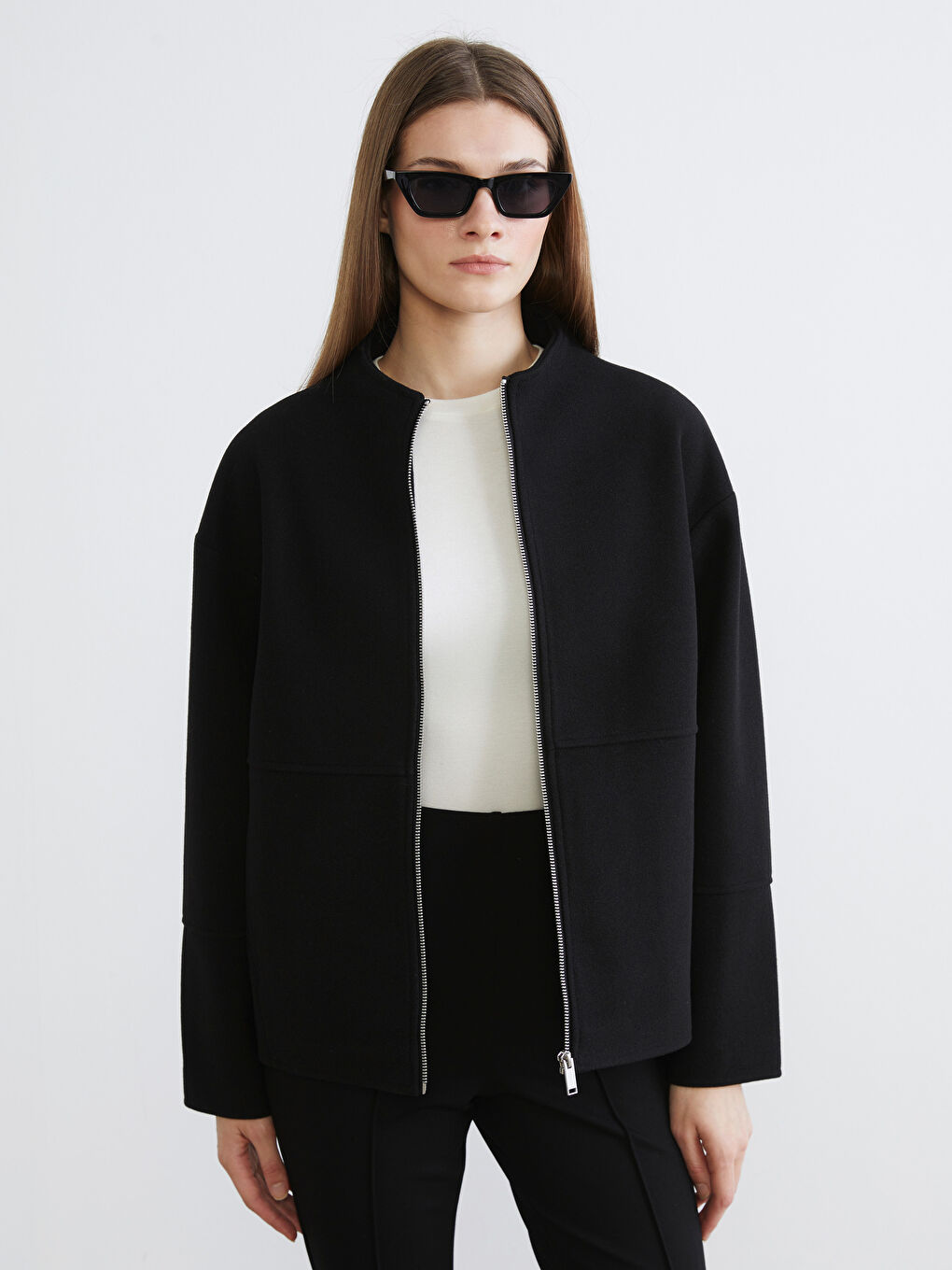 Siyah Bisiklet Yaka Kadın Kaşe Kaban