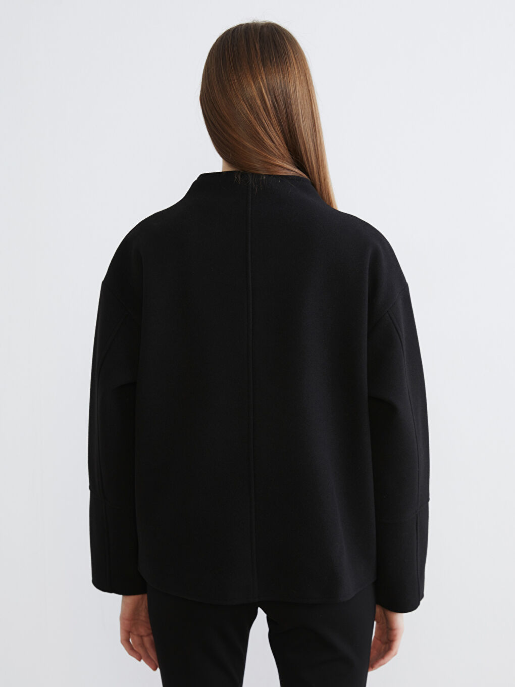 Siyah Bisiklet Yaka Kadın Kaşe Kaban-3