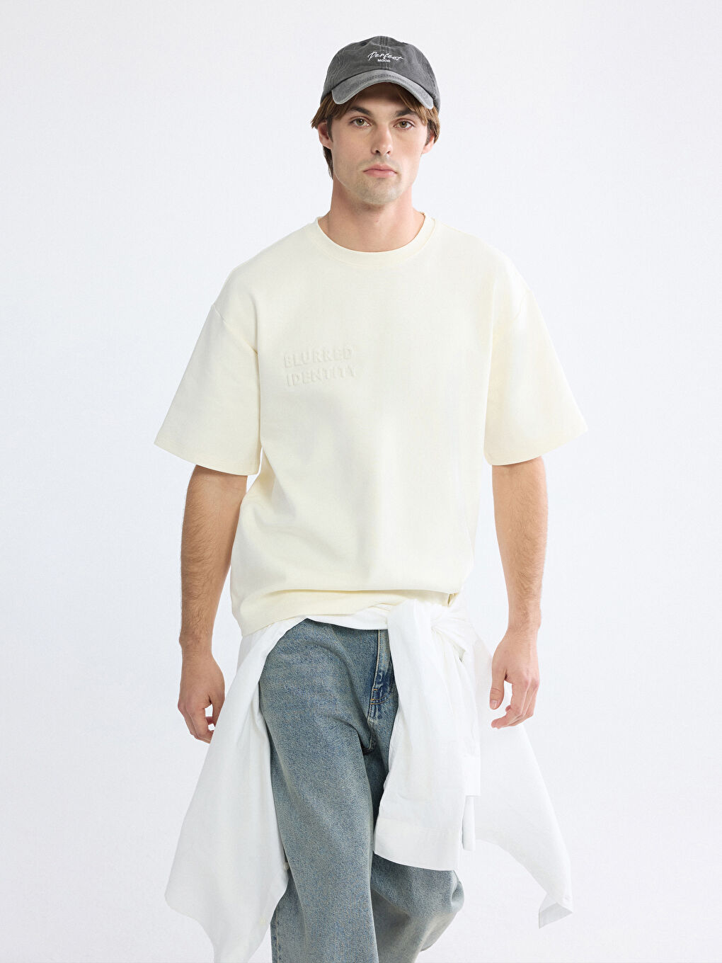 Ekru Bisiklet Yaka Baskılı Erkek Tişört