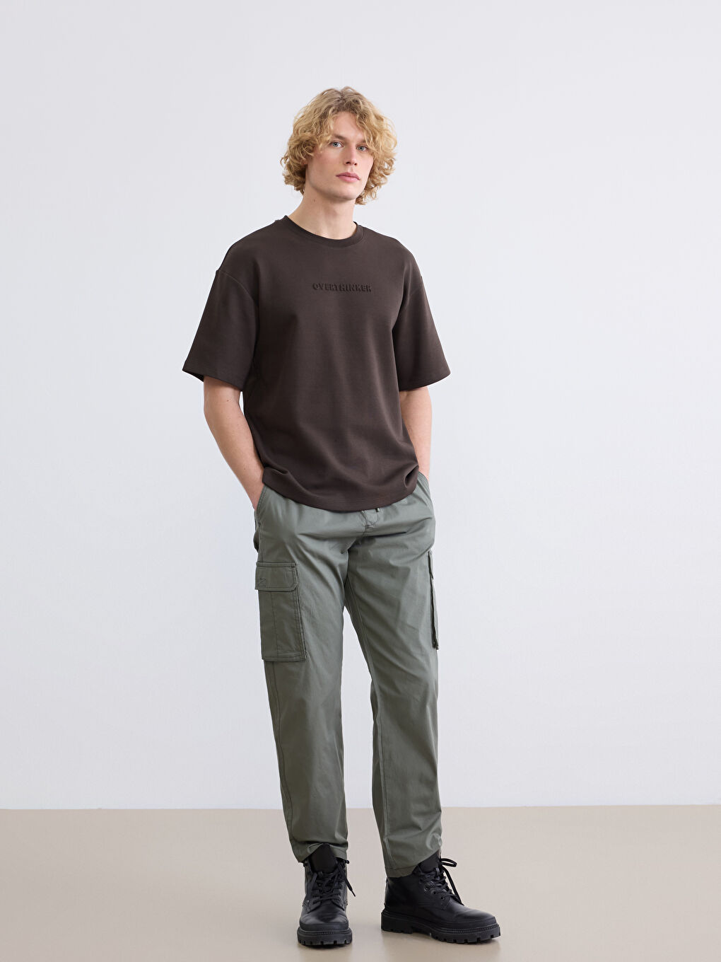 Kahverengi Bisiklet Yaka Baskılı Erkek Tişört-1