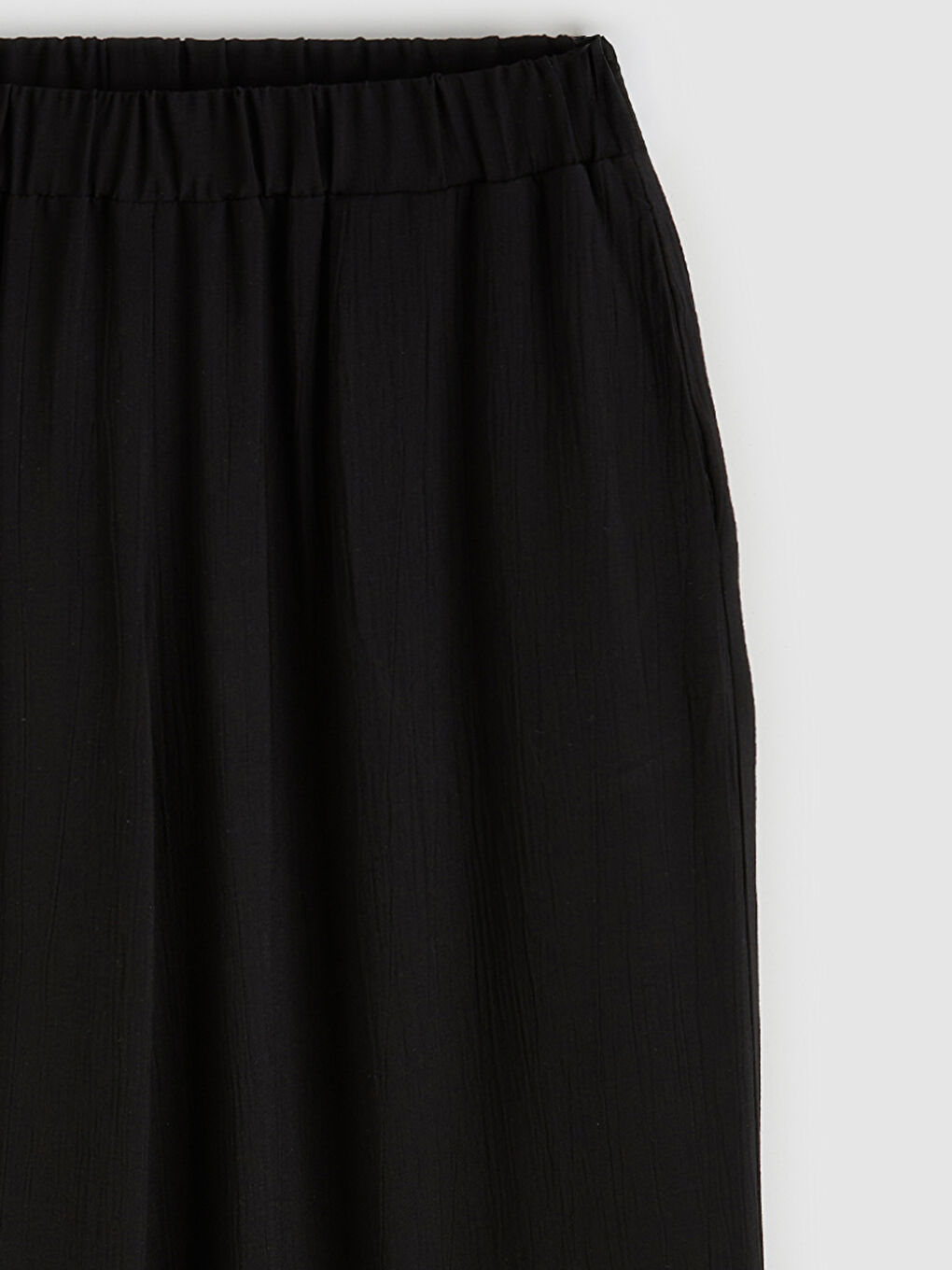 Siyah Beli Lastikli Dokulu Geniş Paça Kadın Pantolon-1