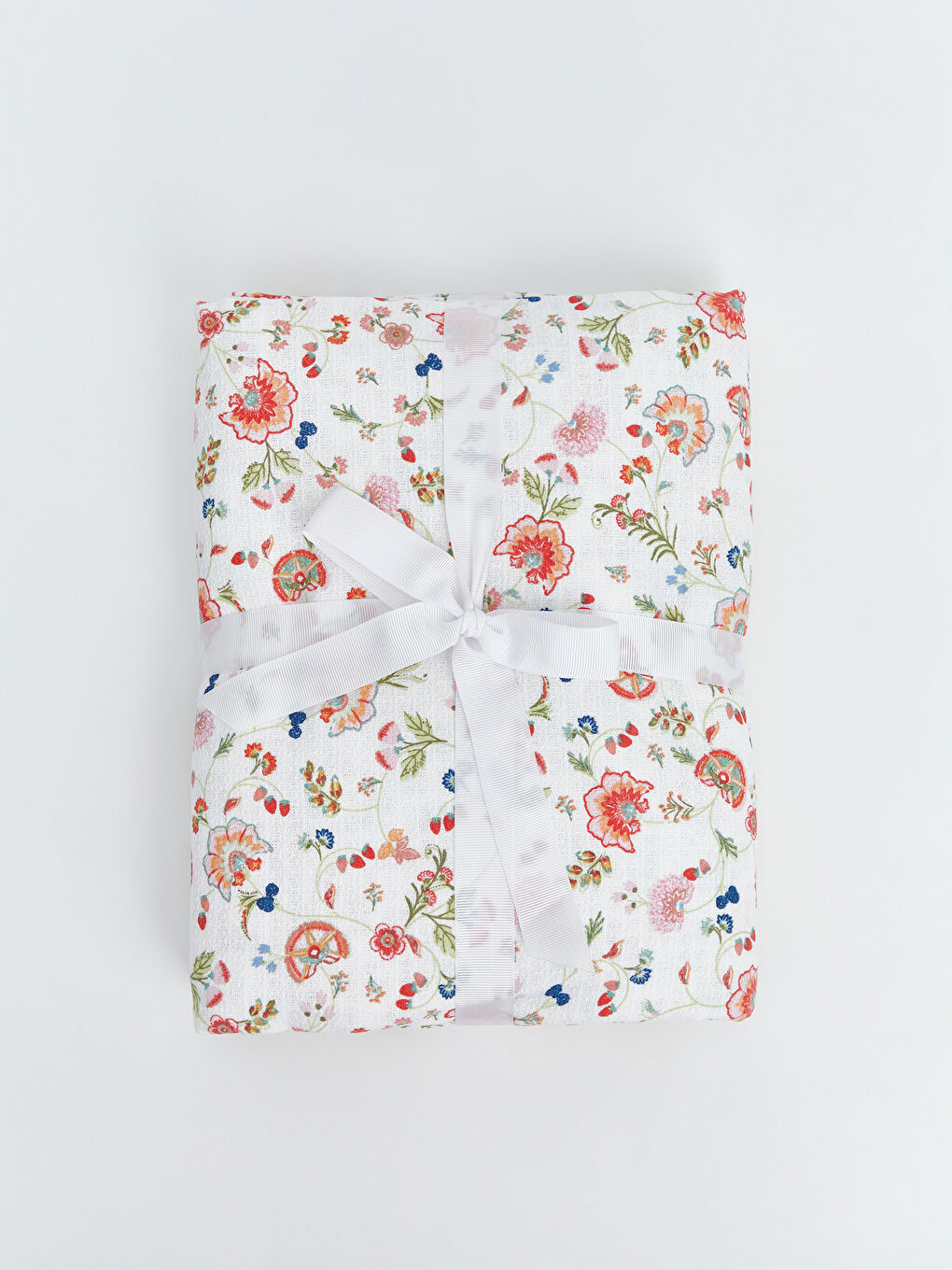 Karışık Çiçekli Pamuklu Çift Kişilik Pike Takımı-1