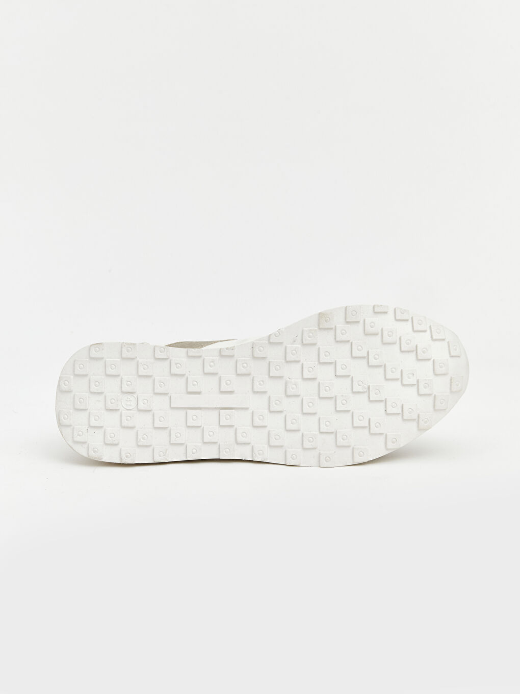 حذاء رياضي رجالي بتصميم قطعي بمظهر الشمواه-4