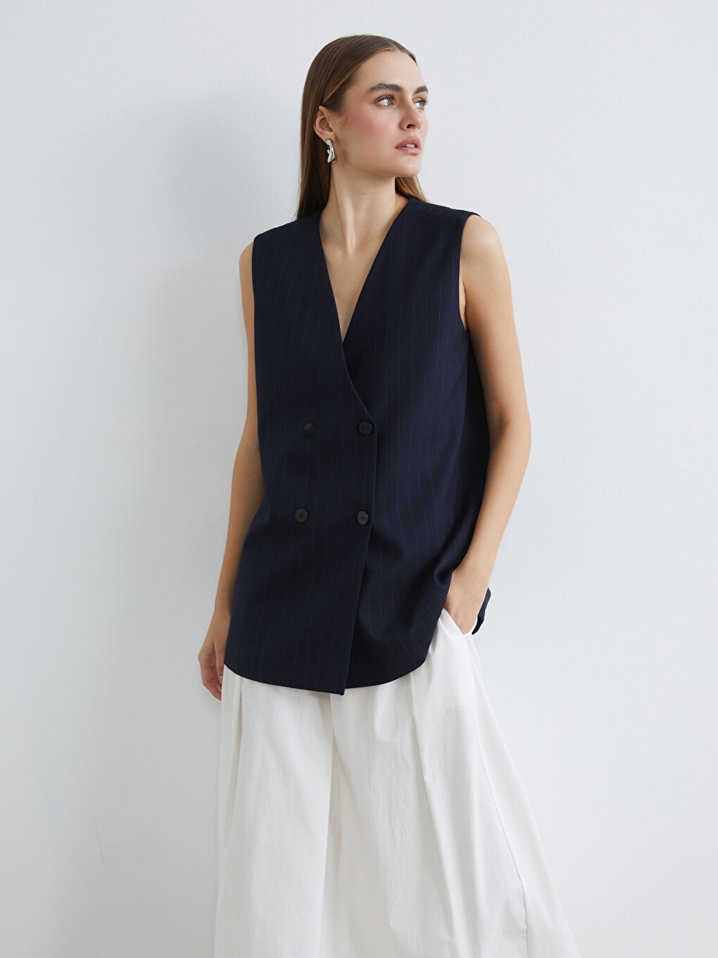 TAMNO PLAVA Elegantni prsluk Žena