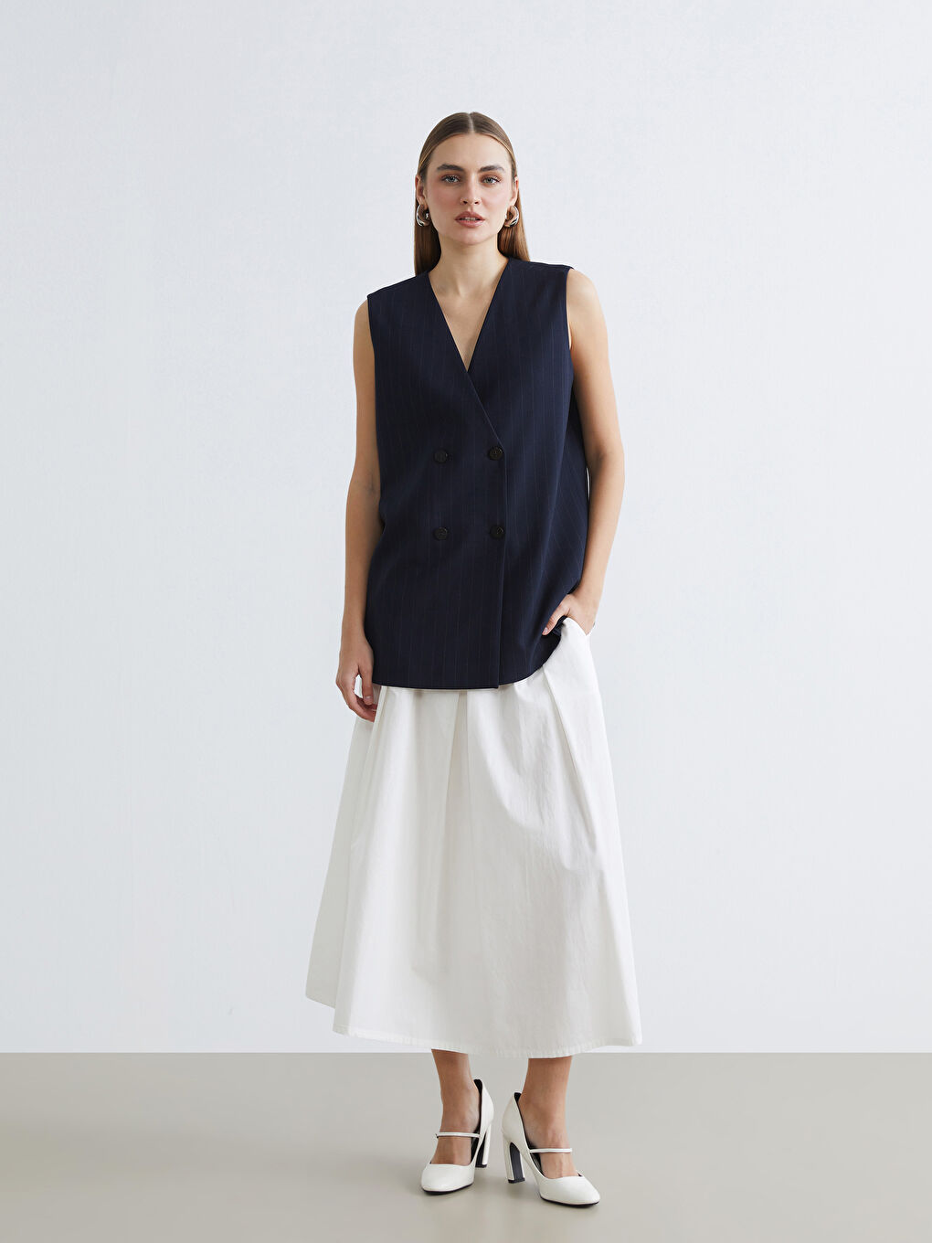 TAMNO PLAVA Elegantni prsluk Žena-1