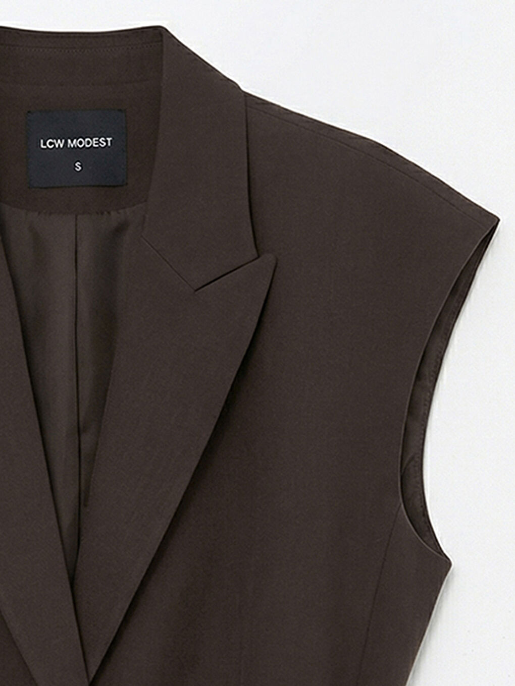 Belted Classic Vest with a Jacket Collar-6