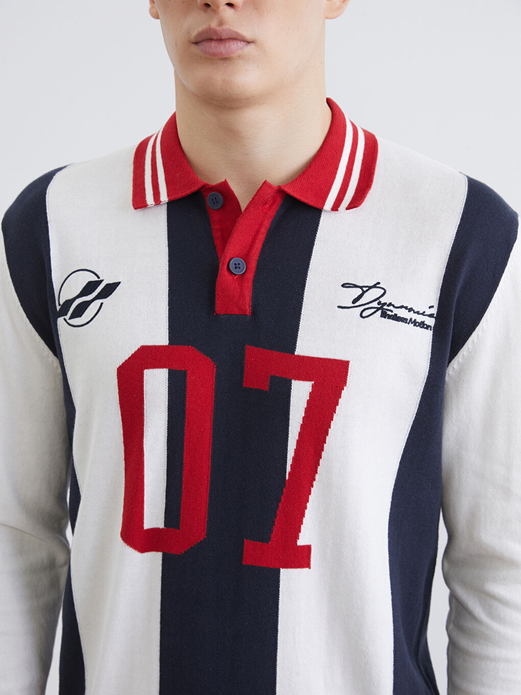 Пуловер с поло яка и отпечатано трико за мъже-2