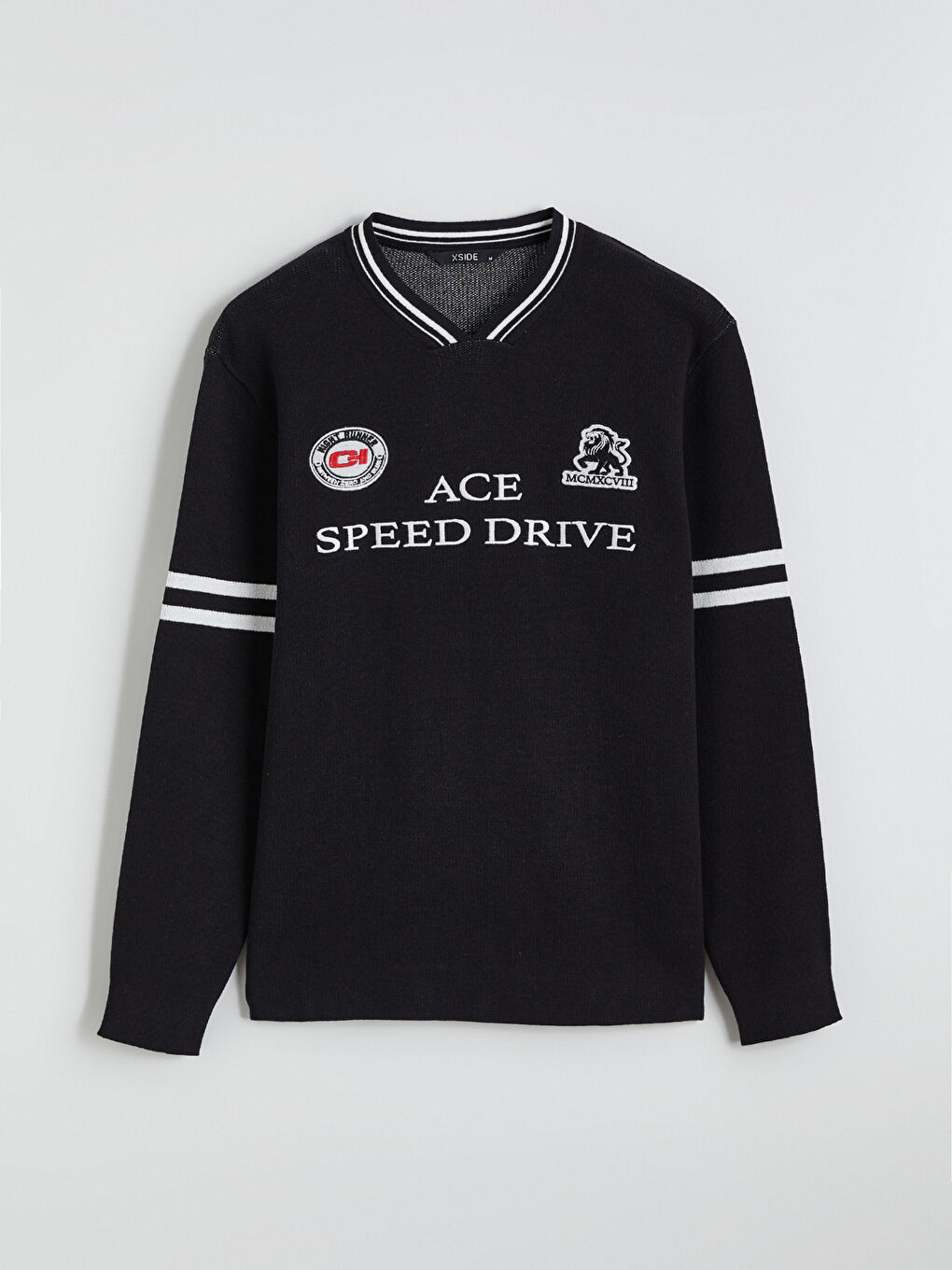 V-Neck Printed Men's Knit Sweater-4